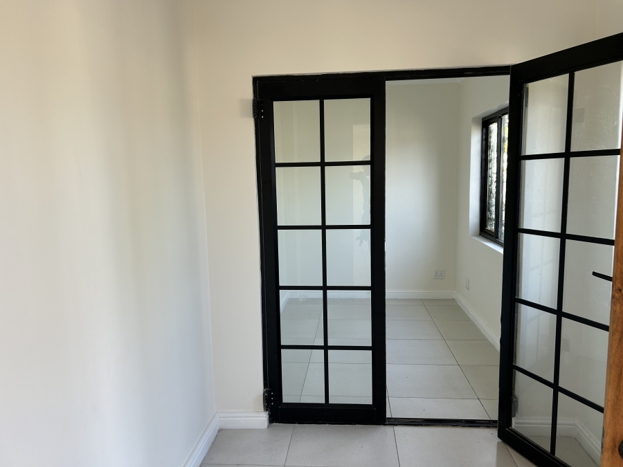 To Let 4 Bedroom Property for Rent in Bothasig Western Cape